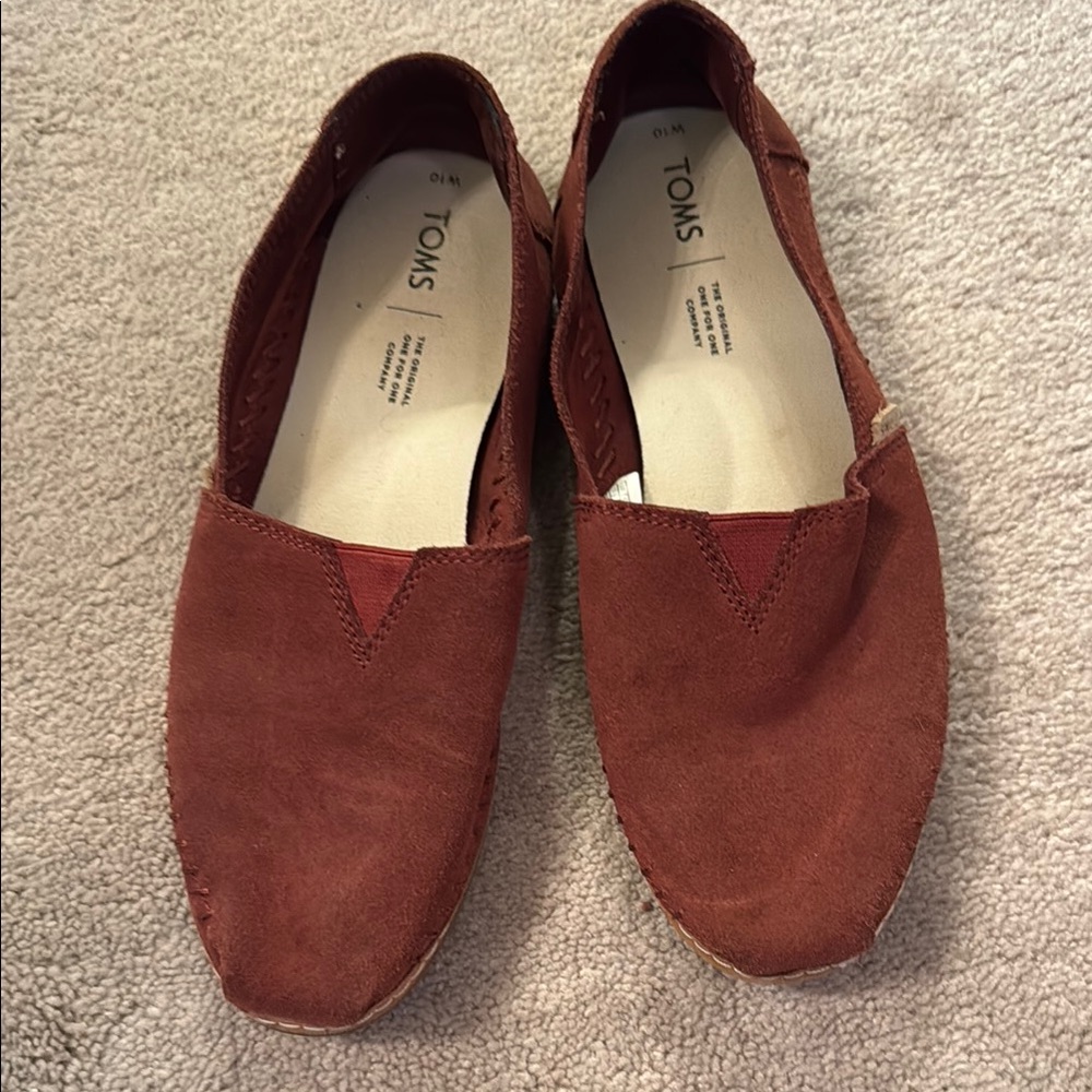 Excellent preowned condition Toms Alpargata Suede in Muscat Size 10M